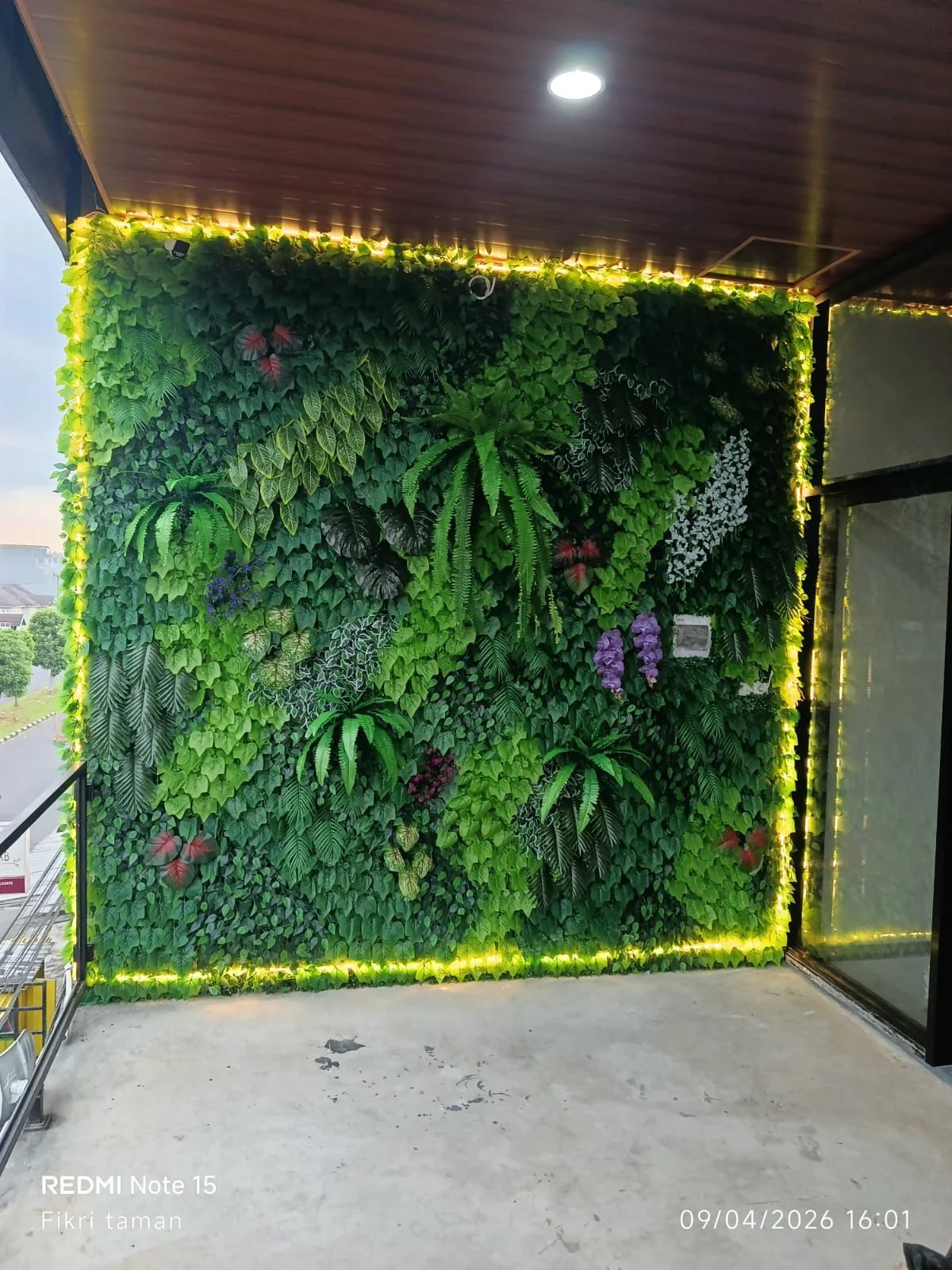 Vertical Garden & Dinding Hijau